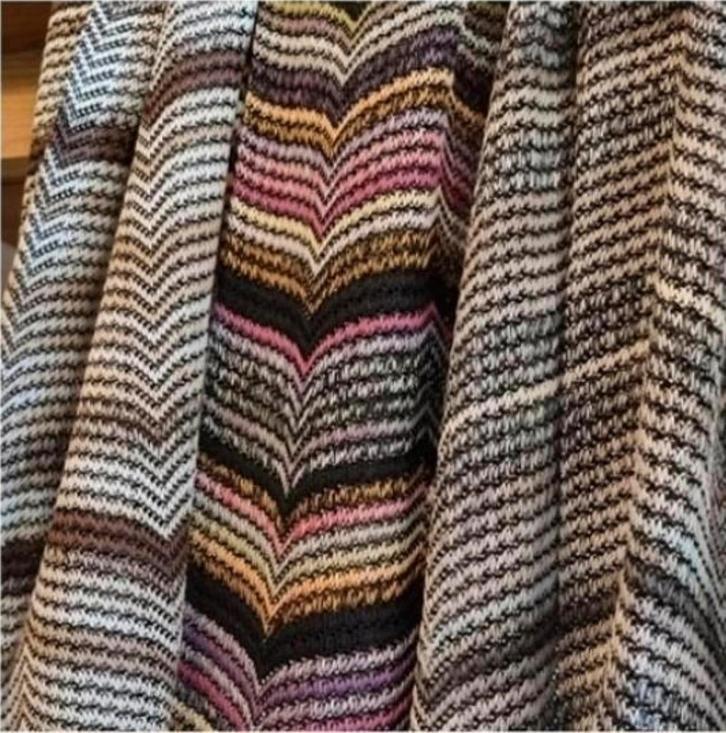 Missoni, inbetween, naar Italiaans design. Gordijn stof, Huis en Inrichting, Stoffering | Gordijnen en Lamellen, Nieuw, 200 cm of meer