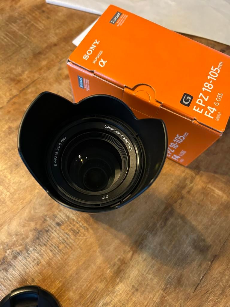 Sony f4 18-105mm oss e-mount lens, Audio, Tv en Foto, Fotografie | Lenzen en Objectieven, Zo goed als nieuw, Telelens, Zoom, Ophalen of Verzenden