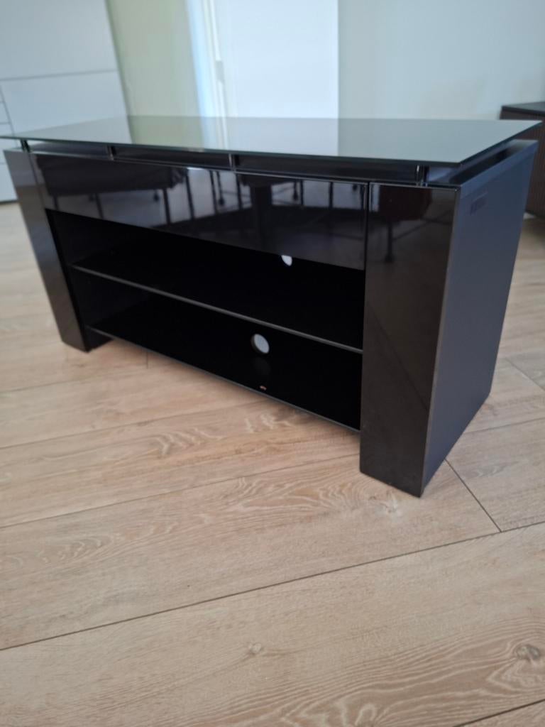 Modern zwart TV meubel met glazen blad, Ophalen, Gebruikt, 50 tot 100 cm, Modern