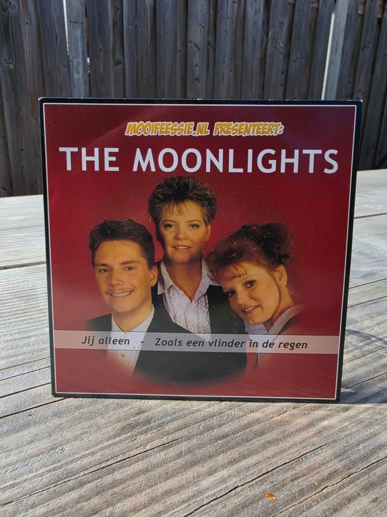 The Moonlights - Jij Alleen / Zoals een vlinder in de regen, Cd's en Dvd's, Vinyl | Nederlandstalig, Ophalen of Verzenden, Gebruikt
