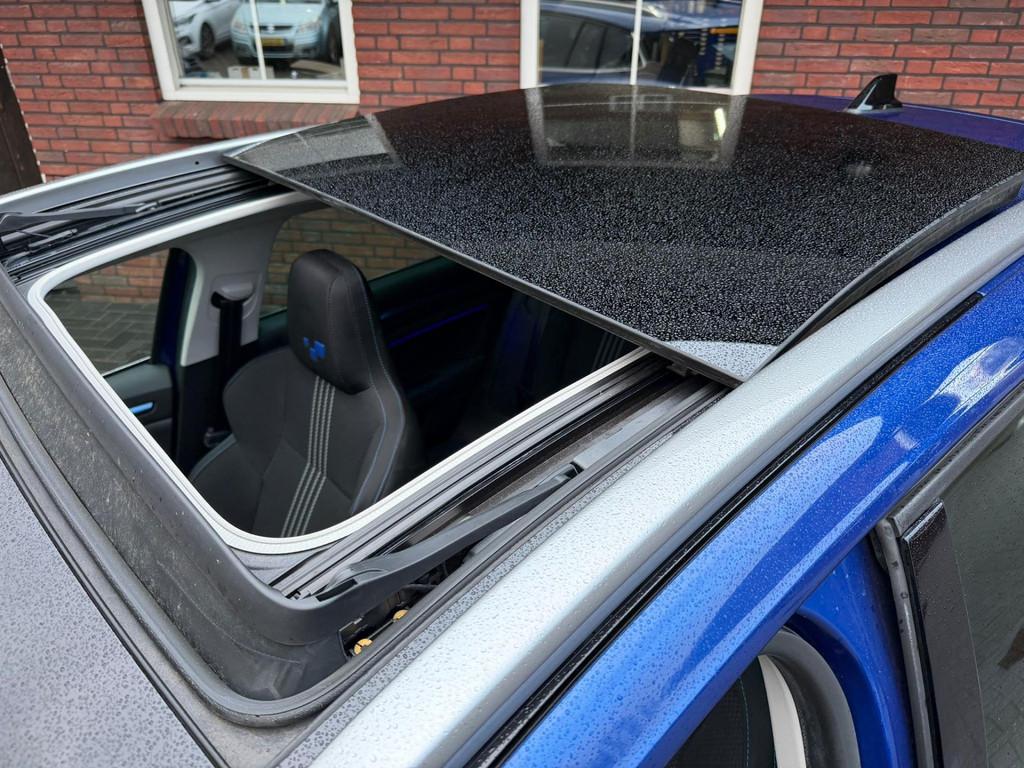 Renault Mégane Estate 1.6 TCe GT EDC 4 Control| Pano| LED|, Auto's, Gebruikt, 4 cilinders, Blauw, 1405 kg