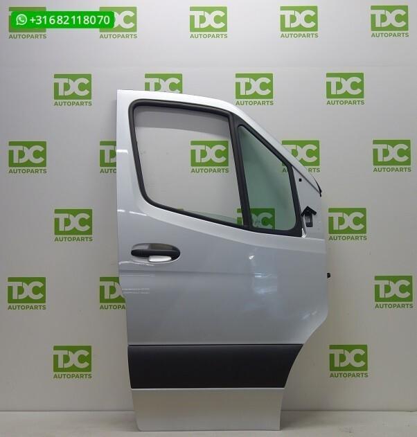 Mercedes Sprinter W907 ('18-"23) Voorportier rechts grijs, Auto-onderdelen, Carrosserie en Plaatwerk, Deur, Mercedes-Benz, Voor