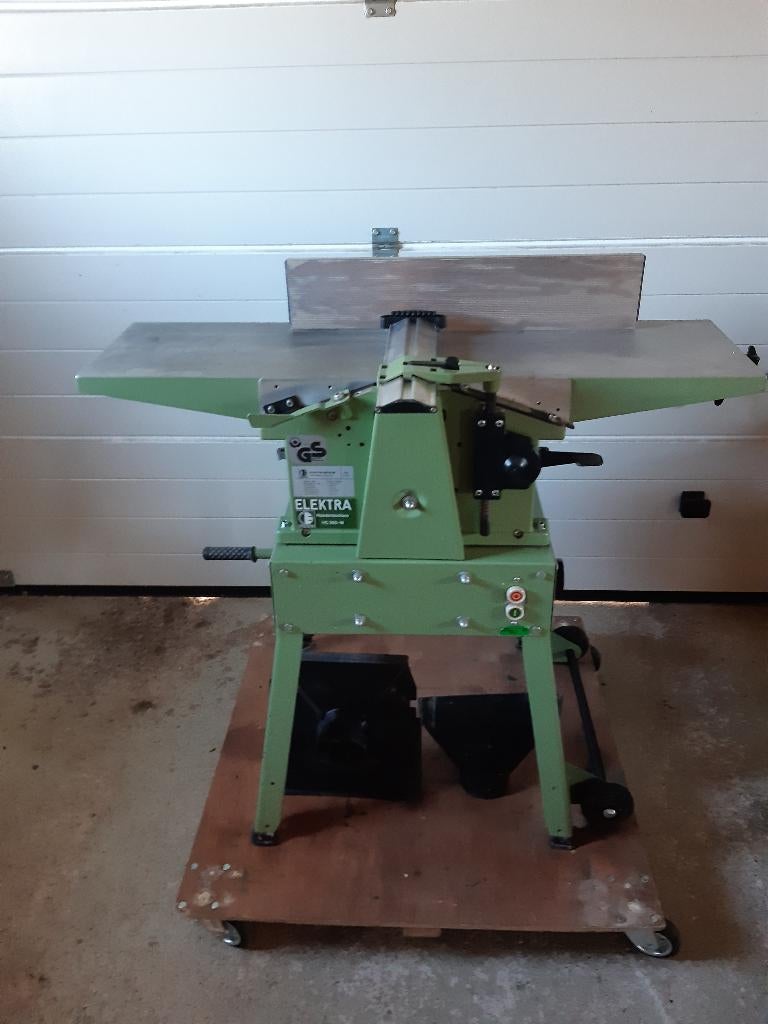 Vlak vandiktebank Elektra Beckum, Ophalen, Zo goed als nieuw, Elektrisch