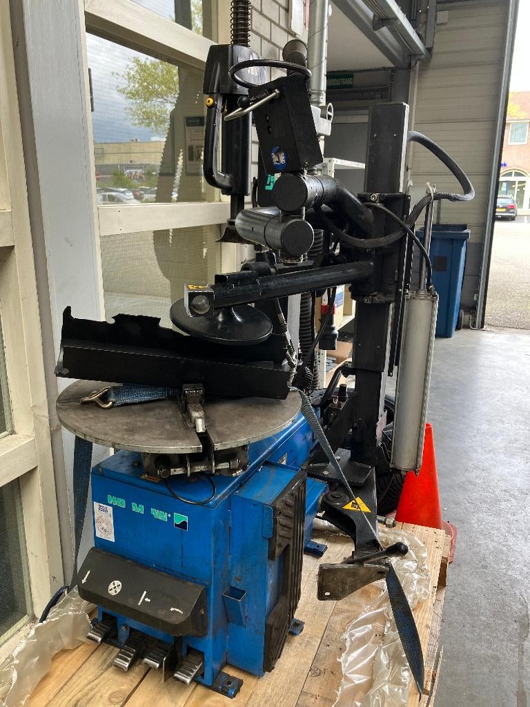 Hofmann Monty 2300 bandenmontage apparaat, Auto diversen, Ophalen, Gebruikt