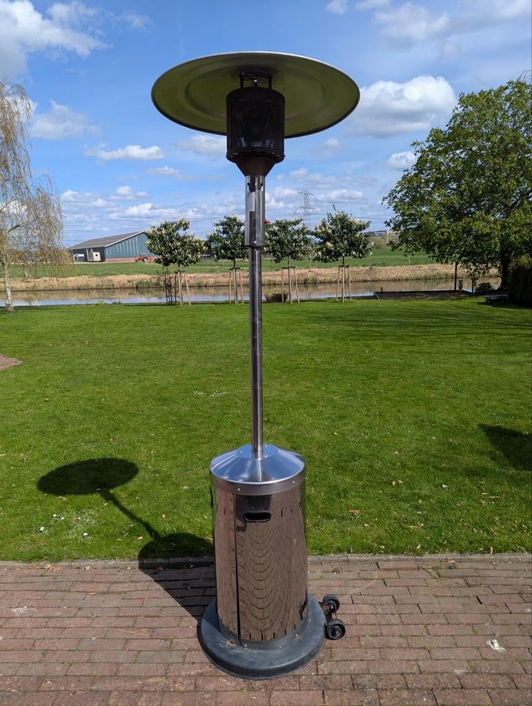 Terrasverwarmer met gasfles en beschermhoes - Breukelen, Ophalen, Gebruikt, Gas, Vloer