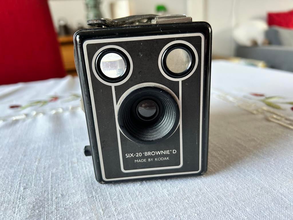 Antieke Kodak Six-20 Brownie 'D' fotobox, Ophalen of Verzenden, Voor 1940, Fototoestel