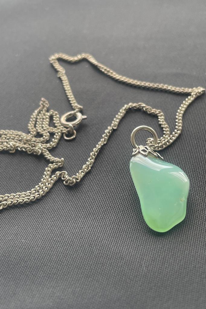 zilveren kettinkje met hanger halfedelsteen, Ophalen of Verzenden, Zilver, Zilver
