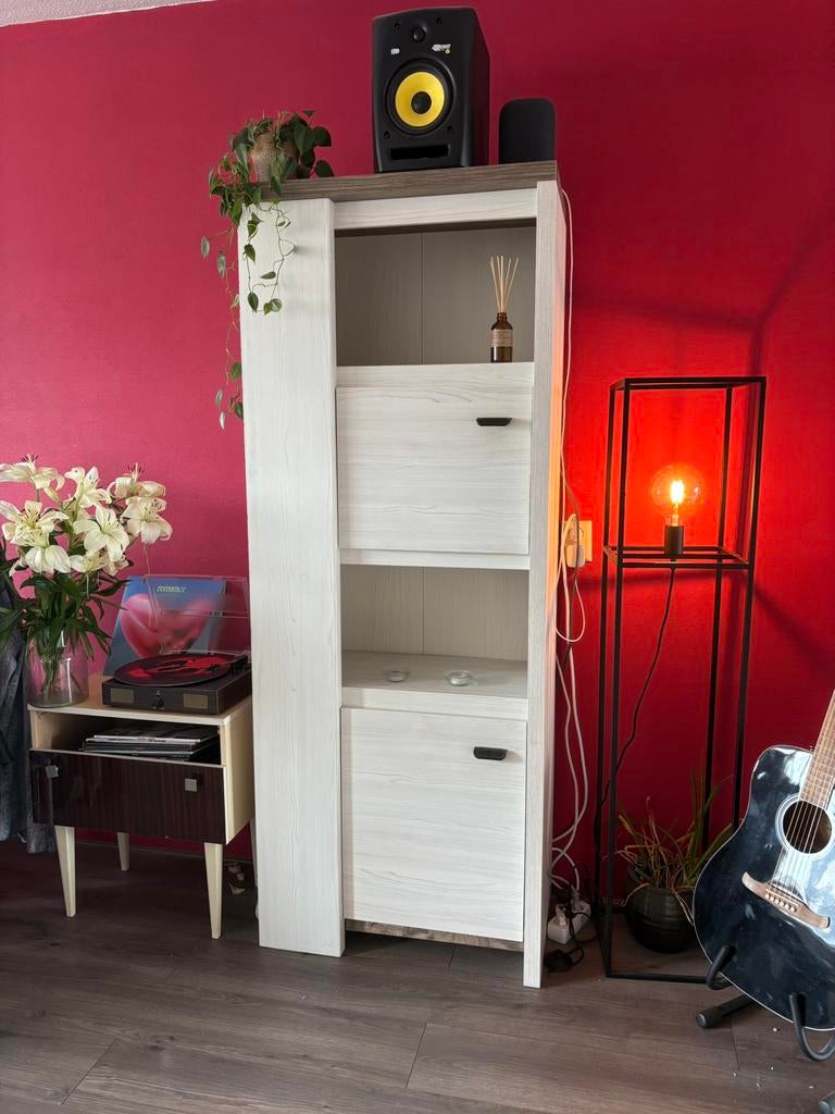 Witte houten kast - meerdere meubels uit dezelfde collectie, Huis en Inrichting, Kasten | Boekenkasten, Ophalen, 50 tot 100 cm