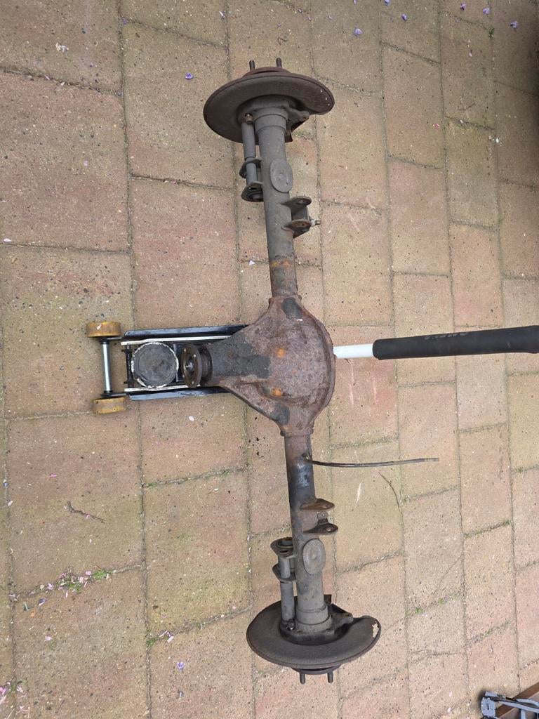 Volvo 240 1030 Achteras met differentieel 3.73, Auto-onderdelen, Ophalen, Gebruikt, Universele onderdelen