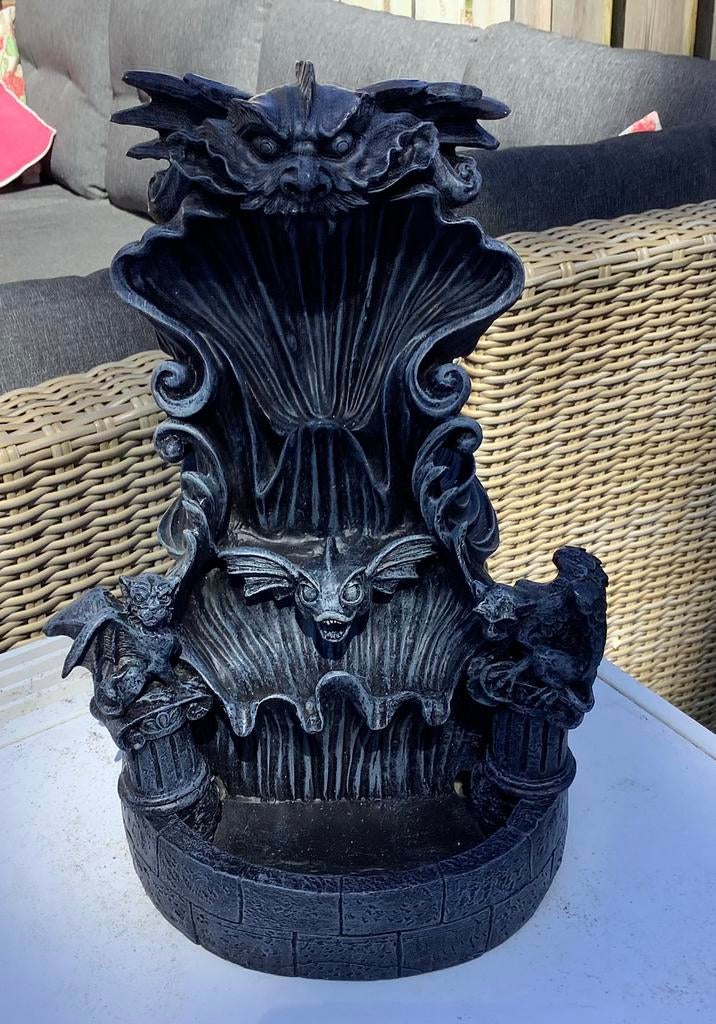 Kleine fontein met drakenmitief, Ophalen of Verzenden, Zo goed als nieuw