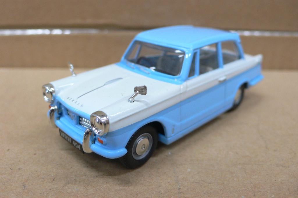 triumph herald - vanguards  1/43, Hobby en Vrije tijd, Modelauto's | 1:43, Verzenden, Nieuw, Auto, Vanguards