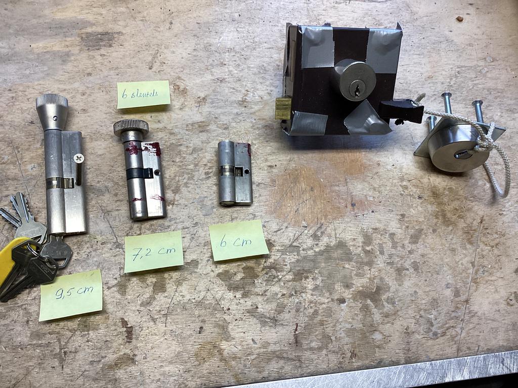 Oplegslot en (knop) cilinders gelijksluitend, Ophalen of Verzenden, Gebruikt, Slot