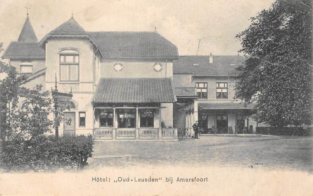 Hotel Oud - Leusden S. van Kolfschoten bij Amersfoort 1909, Verzamelen, Ansichtkaarten | Nederland, Verzenden, Voor 1920, Gelopen