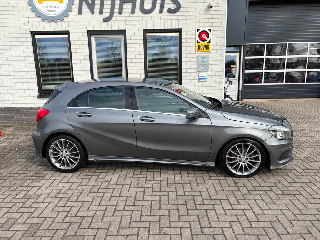 Mercedes-Benz A-klasse 180 Ambition / AMG / Cruise Controle, Voorwielaandrijving, Stof, Gebruikt, 4 cilinders