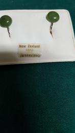 s [ 285 ] oorbellen clips, groen jade, Sieraden, Tassen en Uiterlijk, Overige Accessoires, Ophalen of Verzenden, 'T Olde Gre-j