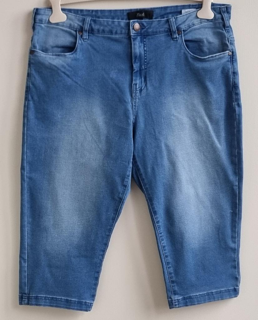 Zizzi stretchy jeans capri mt. 50, Kleding | Dames, Grote Maten, Zizzi, Blauw, Ophalen of Verzenden, Zo goed als nieuw