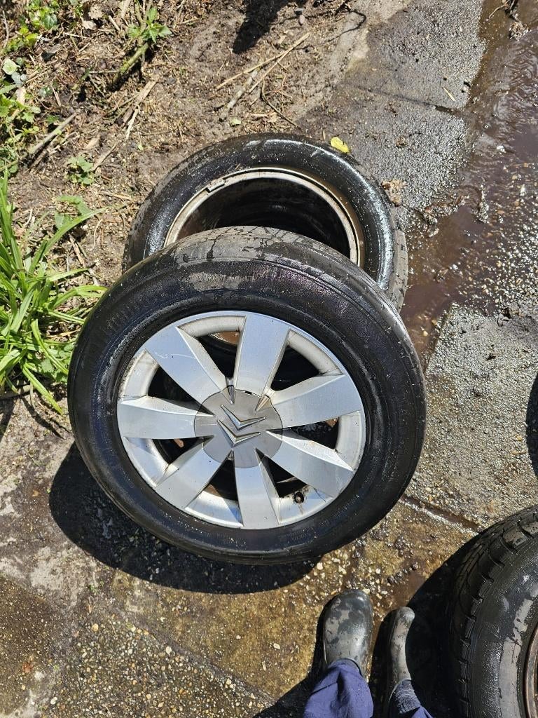 Velgen + winterbanden (250/60 R16) Citroen C8 250/60 R16, Auto-onderdelen, Banden en Velgen, Ophalen, Velg(en), 16 inch, Winterbanden