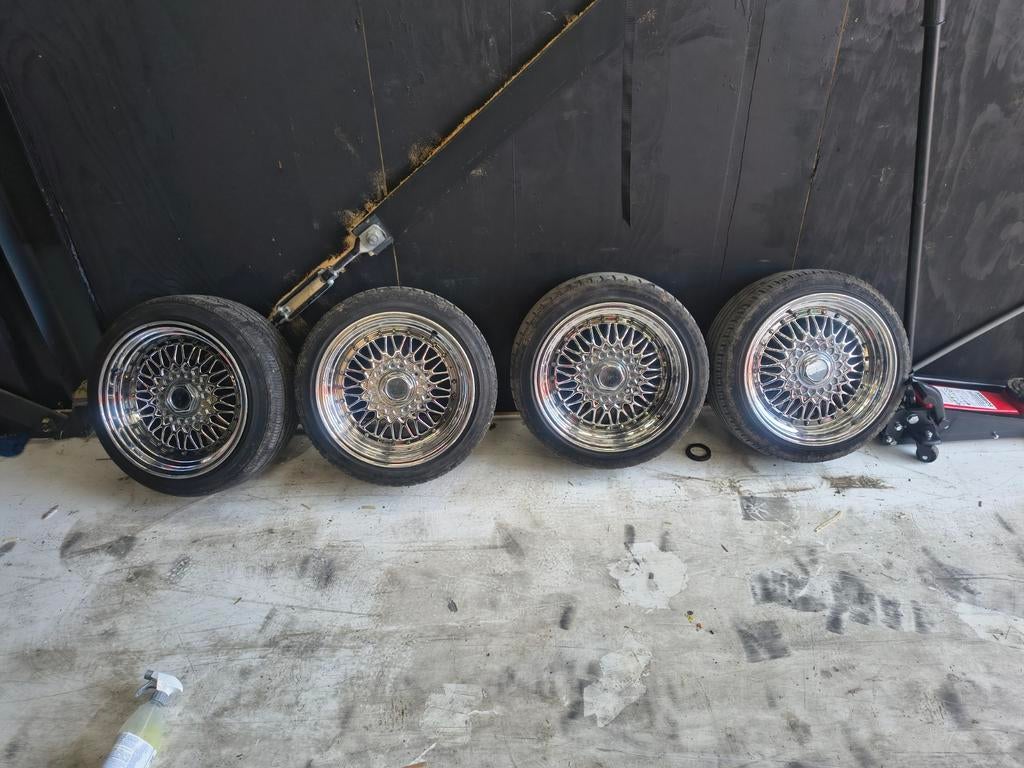 Te koop: 2 sets velgen – BBS look breedset & Lenzo 4x100, Auto-onderdelen, Banden en Velgen, Ophalen, 195 mm, Zomerbanden, Velg(en)