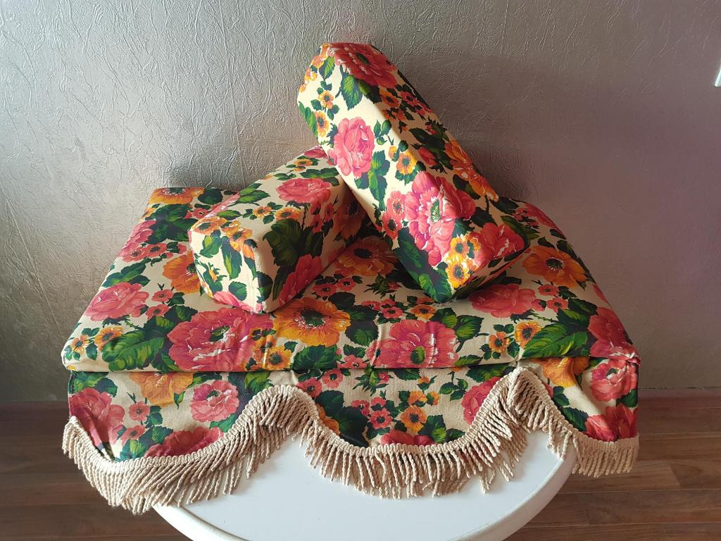 retro vintage bloemen tuinstoel tuinbank kussens stof, Ophalen, Gebruikt