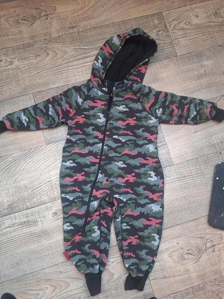 Stoer camouflage buitenpakje kind 86, Kinderen en Baby's, Babykleding | Maat 86, Ophalen, Zo goed als nieuw, Meisje, Overige typen