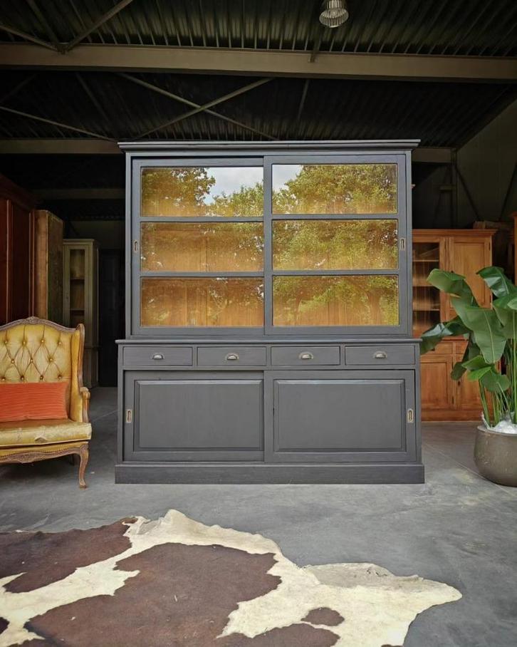 Stoere, industriële buffetkast ~ zwarte vintage vitrine #539, Huis en Inrichting, Kasten | Buffetkasten, Niet ingevuld, Met deur(en)