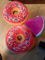 Donut kussens 2 stuks en kussen meloen, Ophalen of Verzenden, Zo goed als nieuw, Overige kleuren, Rond