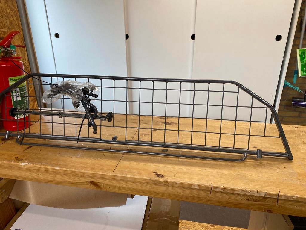 Hondenrek VW Golf Sportsvan van Travall, Auto diversen, Hondenrekken, Ophalen, Gebruikt