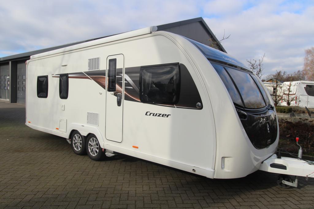 Sprite Cruzer 635 SR (bj 2021), Luifel, 7 tot 8 meter, Bedrijf, Sprite