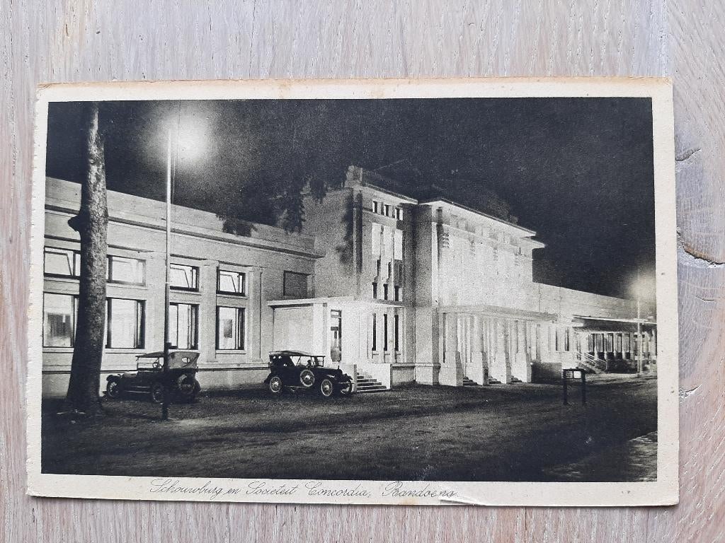 Nederlands Indie Schouwburg Concordia Bandoeng auto, 1924, Verzamelen, Ophalen of Verzenden, 1920 tot 1940, Gelopen, Noord-Brabant
