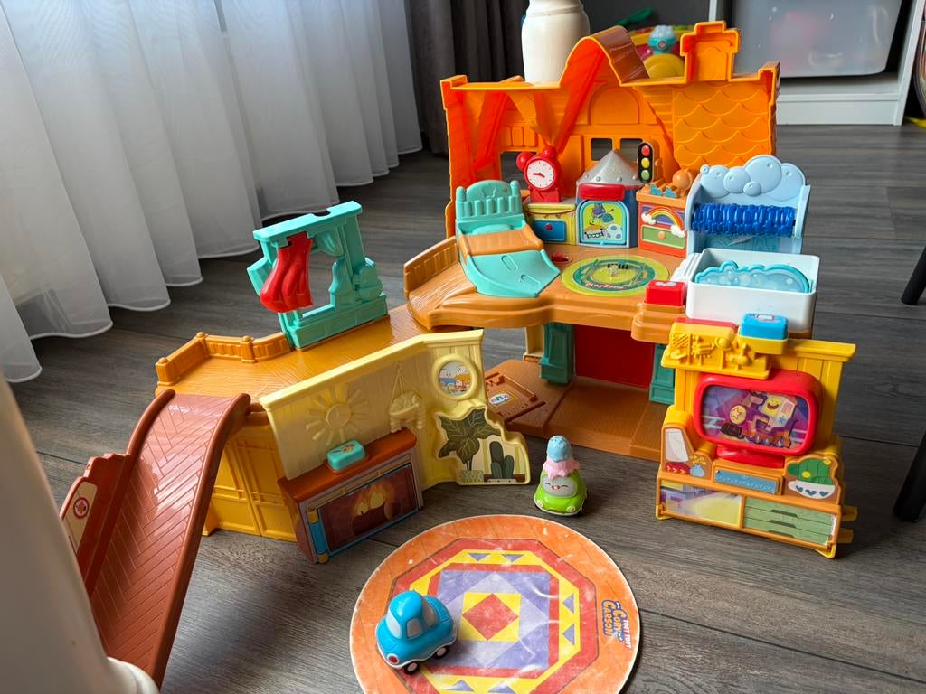 Corry Carson toet toet auto’s uitklapbaar huis, Kinderen en Baby's, Speelgoed | Vtech, Ophalen of Verzenden, Zo goed als nieuw