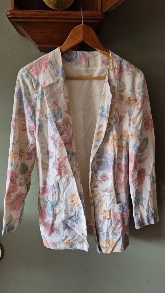 Vintage bloemen jasje mt L pastelkleuren mooie staat, Overige kleuren, Maat 42/44 (L), Ophalen of Verzenden, Zo goed als nieuw