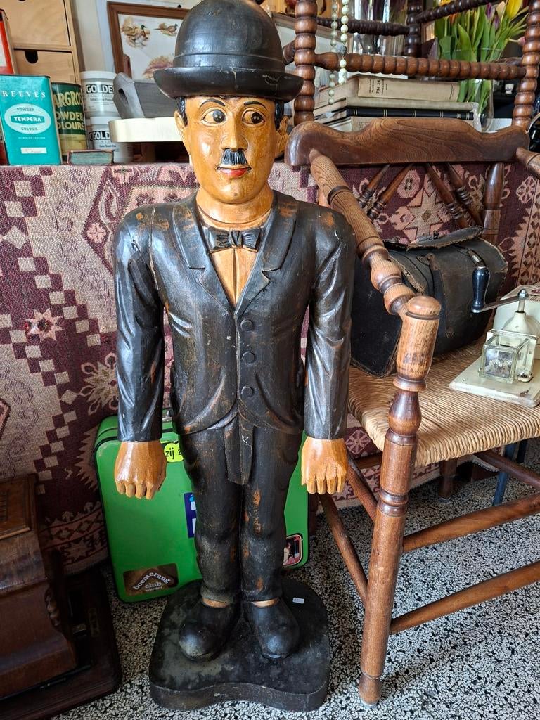 Charlie Chaplin, Ophalen