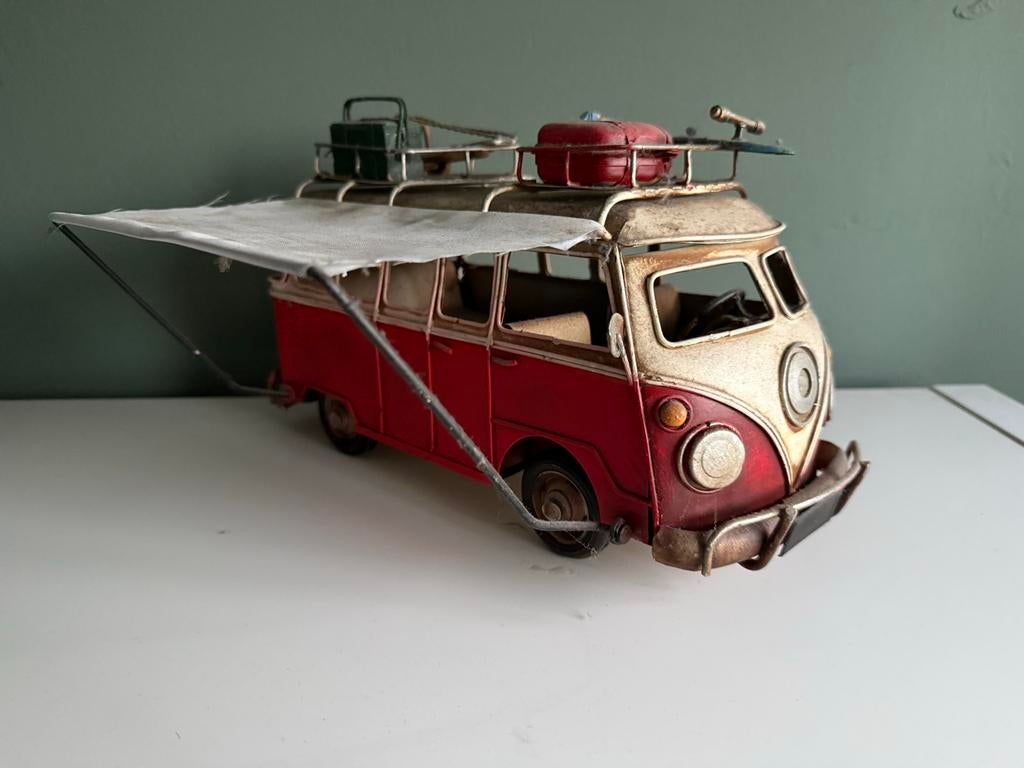 Set van 2 T1 Modelauto's: Zwart (25cm) & Rood (30cm), Ophalen of Verzenden, Gebruikt, Bus of Vrachtwagen