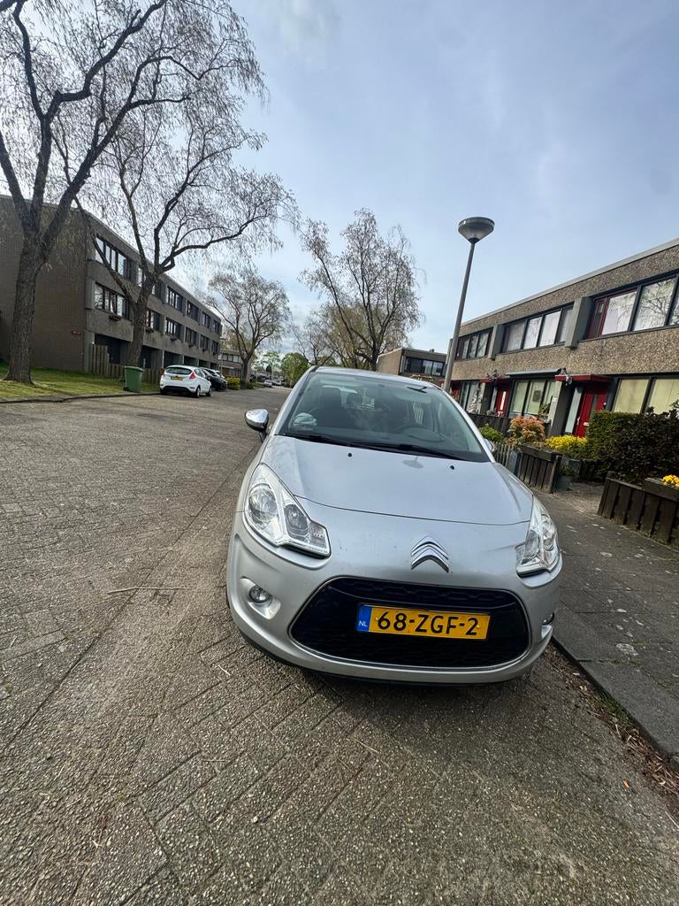 Citroën C3 1.2 VTI 60KW/82PK 2012 Grijs, Auto's, Voorwielaandrijving, 40 €/maand, 1199 cc, Origineel Nederlands