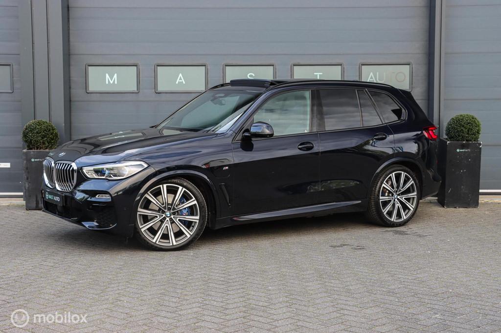 BMW X5 xDrive45e High Executive|M-Sport|PANO|H&K|HUD|Individ, Auto's, Gebruikt, 394 pk, Lichtsensor, Zwart