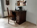 Antiek eiken bureau met stoel., Ophalen of Verzenden, Gebruikt