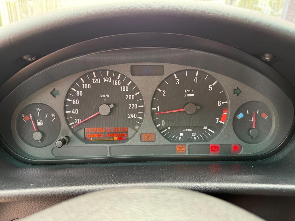 BMW 3-serie Coupé 323i M-Pakket | Dakraam | Airride | VOL, Euro 2, Achterwielaandrijving, Gebruikt, 2494 cc