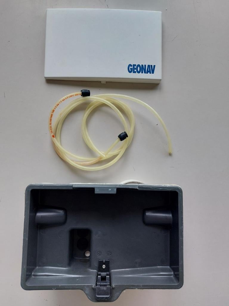 Geonav 7 inbouw set en afdek kap, Ophalen of Verzenden, Kaartplotter of Fish Finder
