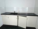 Keukenblok met gepolijst nero granieten blad en vriezer, Huis en Inrichting, Ophalen, Graniet of Steen, Enkelwandige keuken, Zo goed als nieuw