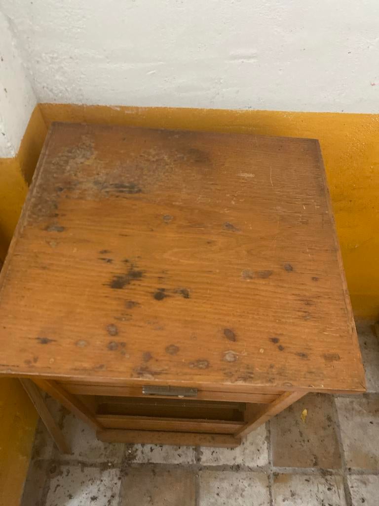 Opbergkast - Opknapper - Tegen elk aannemelijk bod, Huis en Inrichting, Kasten | Overige, Ophalen of Verzenden, Gebruikt