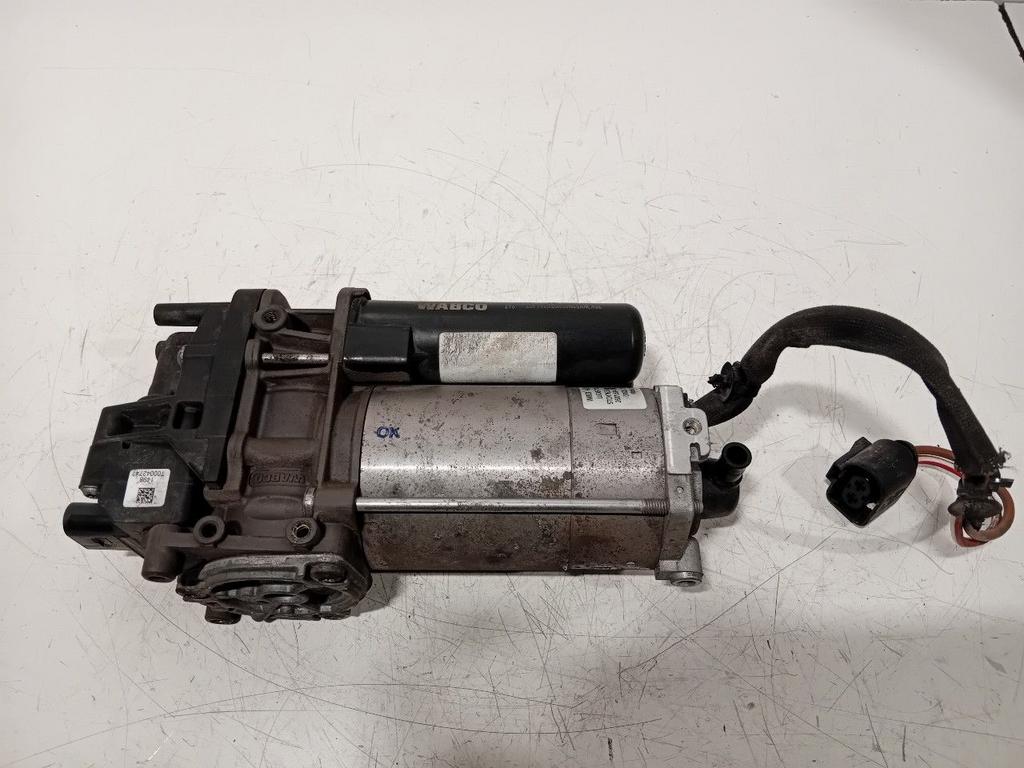 Luchtpomp vering Audi SQ5, Onderdelen@venauto.nl, Van der Ven Autorecycling B.V., Gebruikt, Ettenseweg 76, 4706 PB Roosendaal, The Netherlands