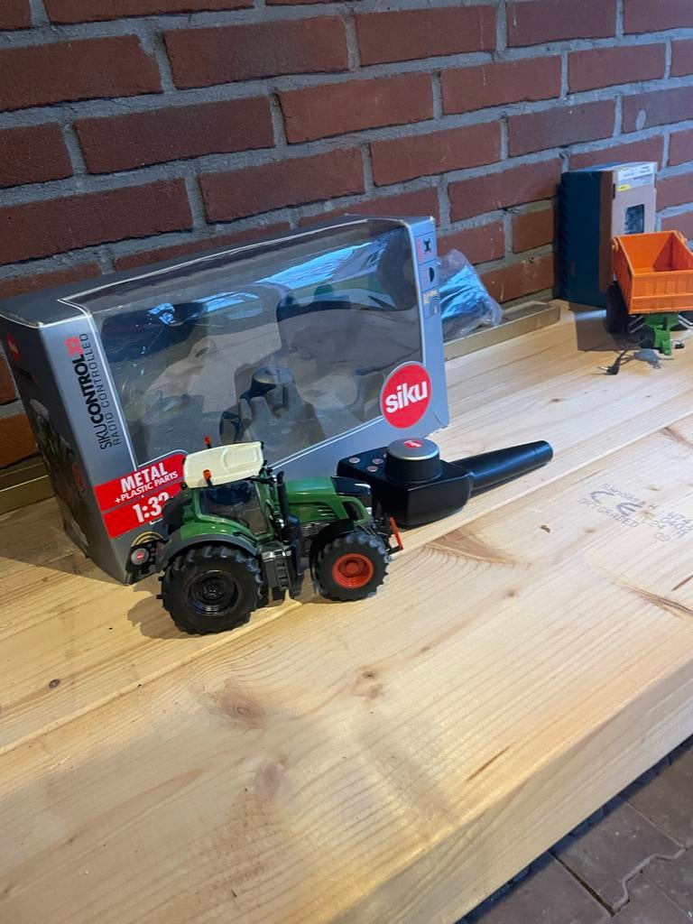 Siku bestuurbare trekker, Gebruikt, Auto offroad, RTR (Ready to Run), Overige schalen