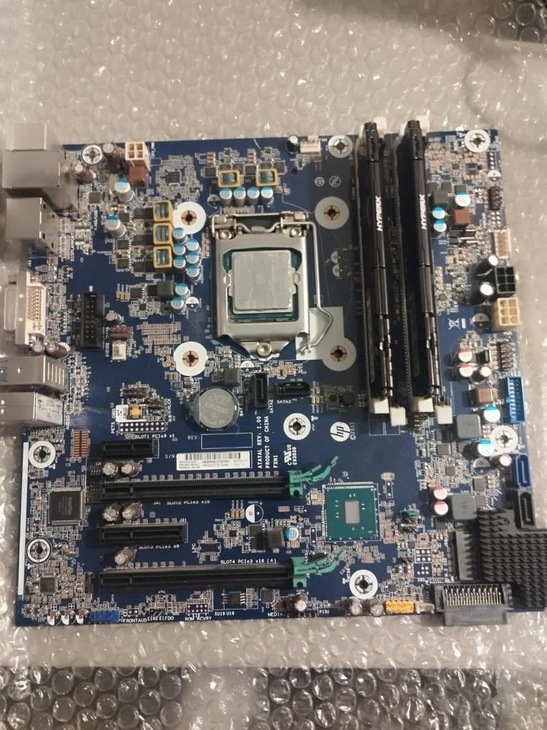 HP Z240 Tower moederbord met Intel xeon E3 cpu en 8GB DDR4, Computers en Software, Moederborden, Gebruikt, LGA1151, DDR4, Ophalen of Verzenden
