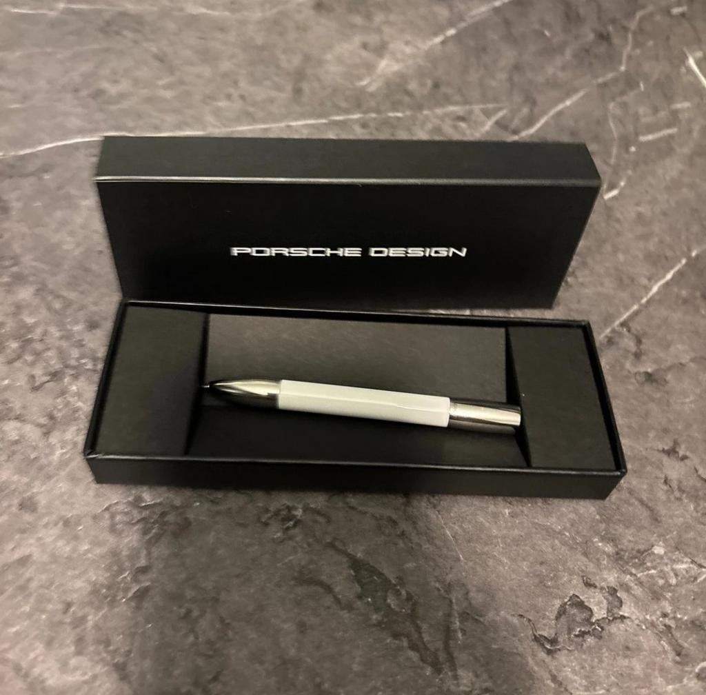 Nieuw origineel porsche design chake pen met doos️, Overige merken, Balpen, Nieuw, Met doosje