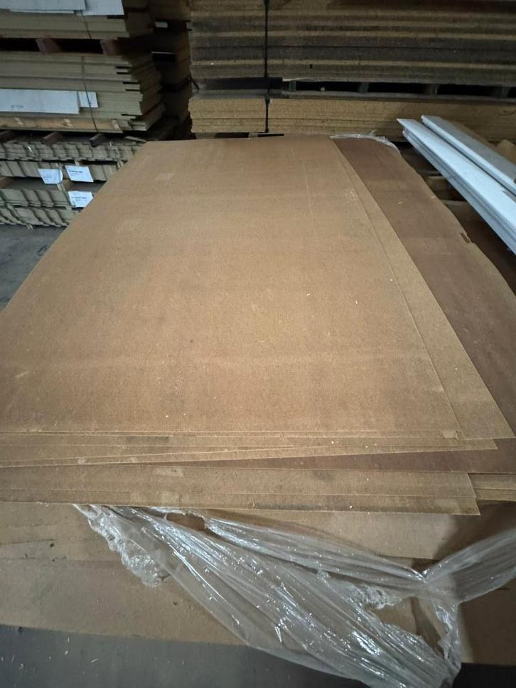 Hardboard platen 3mm €1 per stuk, Tuin en Terras, Palen, Balken en Planken, Nieuw, Overige typen, 180 tot 250 cm, Ophalen