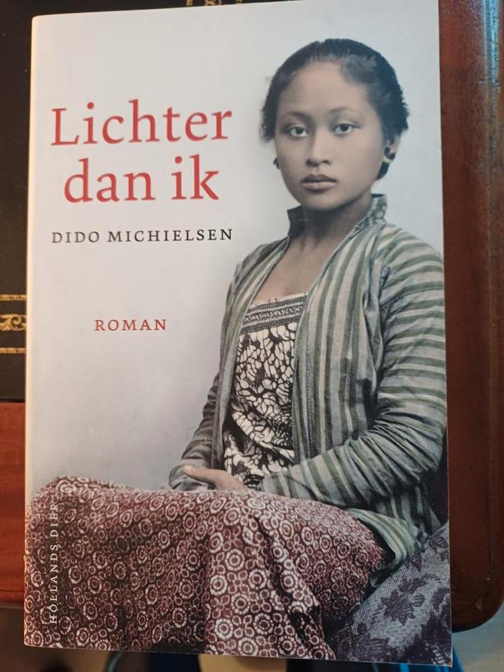 Dido Michielsen - Lichter dan ik, Boeken, Literatuur, Zo goed als nieuw, Ophalen of Verzenden