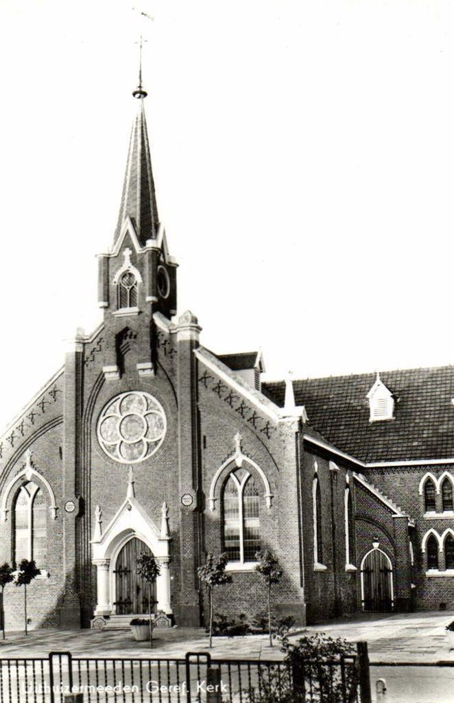 Uithuizermeeden, Geref. Kerk - 1966 gelopen, Verzamelen, Ansichtkaarten | Nederland, Ophalen of Verzenden, Voor 1920, Gelopen