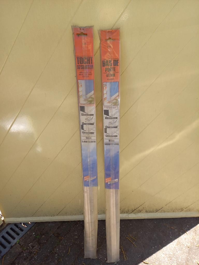 tochtafsluiter, Doe-het-zelf en Verbouw, Plinten en Afwerking, Ophalen, Overige materialen, 100 tot 150 cm, Nieuw