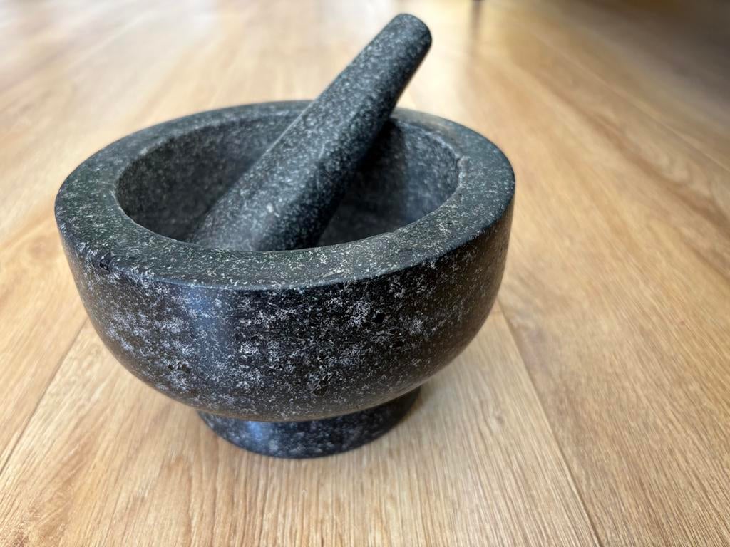 Vijzel graniet 18 cm, Ophalen of Verzenden, Zo goed als nieuw