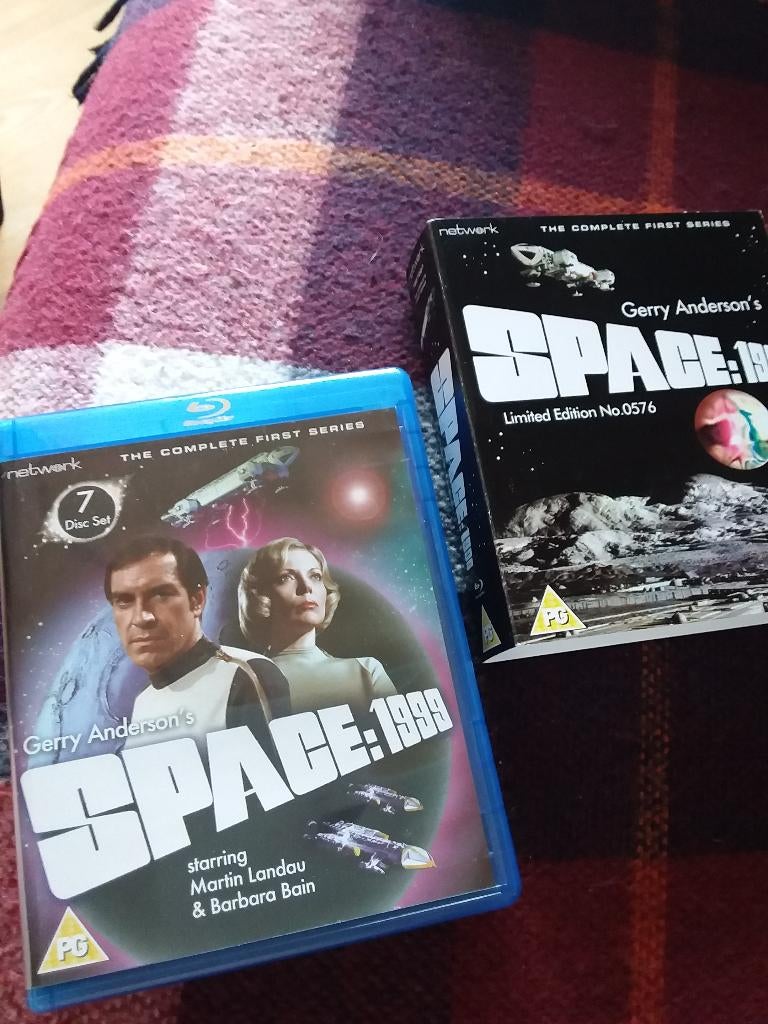 SPACE 1999 - SEASON 1  - LIMITED  EDITION -GENUMMERD !!!!!, Cd's en Dvd's, Ophalen of Verzenden, Nieuw in verpakking, Boxset